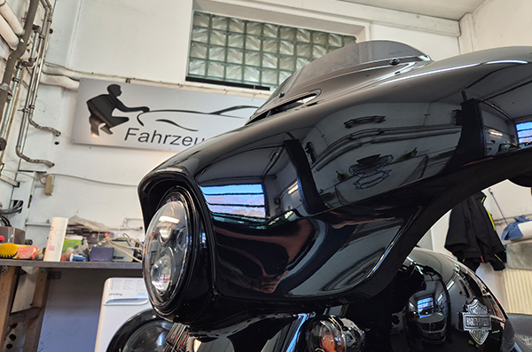 Nahaufnahme Kanzel Harley Davidson Street Glide